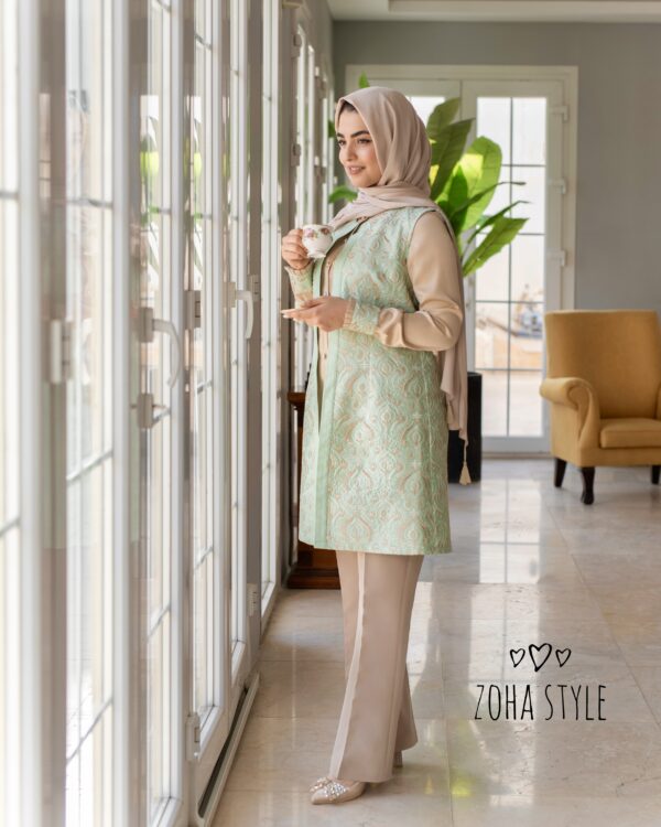 IMG 5364 scaled <ul class="ul1"> <li class="li2" dir="rtl"> <hr /> <span class="s3">جنس شومیز سبز: کرپ سوپر الیزه</span></li> <li dir="rtl">جنس شومیز کرم: ساتن زارا</li> <li class="li3" dir="rtl"><span class="s3">جنس وست سبز: ابریشم سوزن دوزی</span></li> <li dir="rtl">جنس وست کرم: لینن سوزندوزی</li> <li class="li3" dir="rtl"><span class="s3">قد: ۱۰۰</span></li> <li class="li3" dir="rtl"><span class="s3">سایزبندی:</span><span class="s1"> ۳۸ تا ۴۸</span></li> </ul> <p class="p3"><span class="s3">(جهت خرید محصول از گزینه های زیر رنگ، سایز و.. محصول رو انتخاب کنید)</span></p> <p class="p3"><span class="s1"> </span></p>